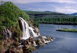 Fall Creek Falls and Snake River Idaho - 1600x1200 - ID 41485 - PREMIUM