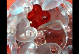 fake plastic heart by alucinatio