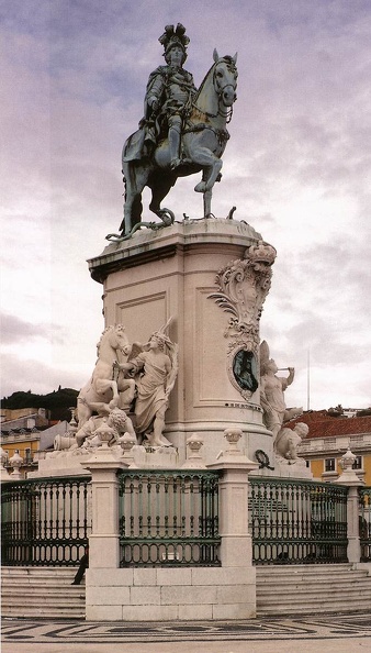 MACHADO_DE_CASTRO_Joachim_-_Equestrian_Statue_of_Jos_I_of_Portugal.jpg