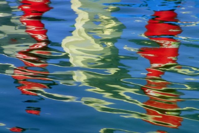 Water_Reflection_in_Nature_28.jpg